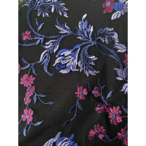 NWOT A New Day Blouse Small Black Sheer Embroidered Floral Sleeveless Lined - Picture 10 of 12